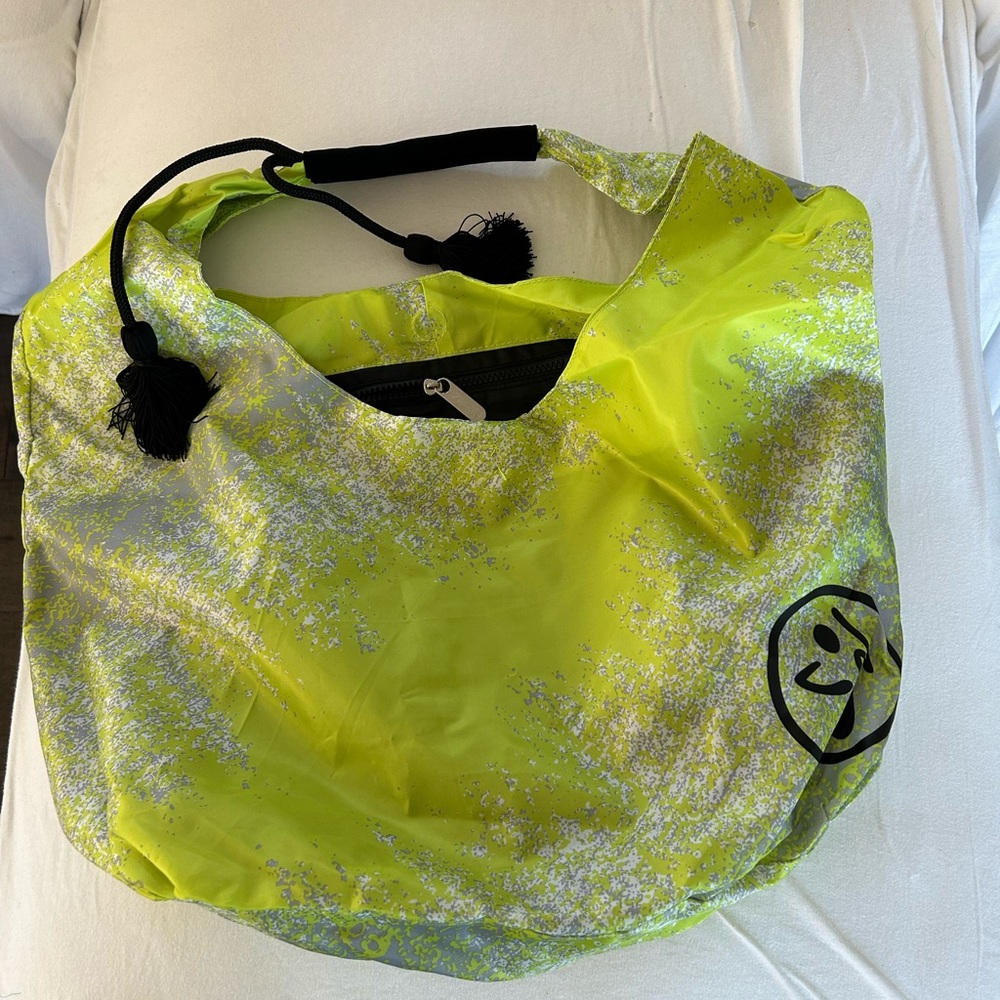 Brand new Zumba large bag: 23*12 inch